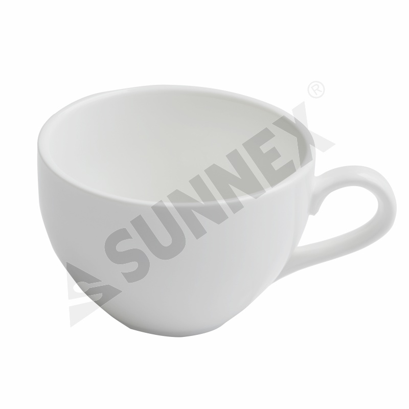 Taza de té de porcelana de color blanco